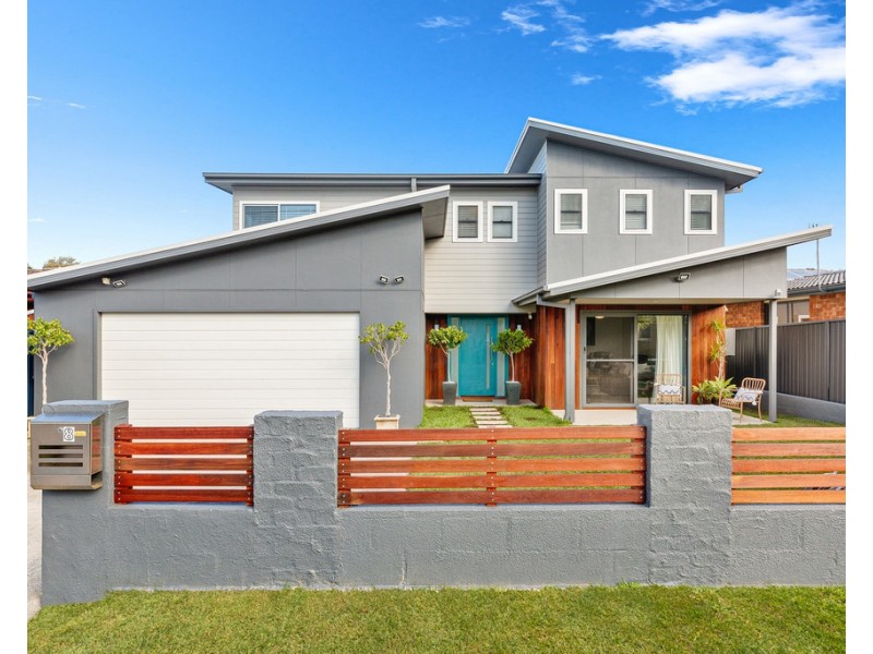 8 Buff Point Avenue, Buff Point NSW 2262