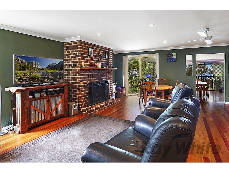 452 Tuggerawong Road, Tuggerawong NSW 2259