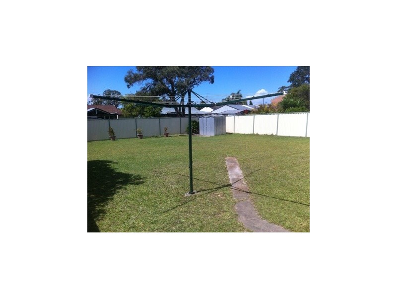 11 Koorana Avenue, Gorokan NSW 2263