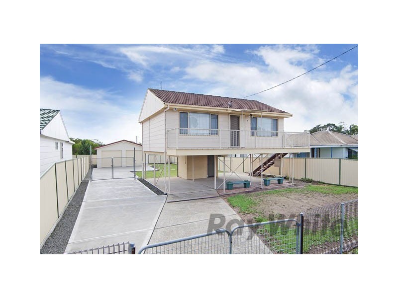 15 Koorana Avenue, Gorokan NSW 2263