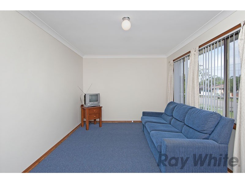 15 Koorana Avenue, Gorokan NSW 2263