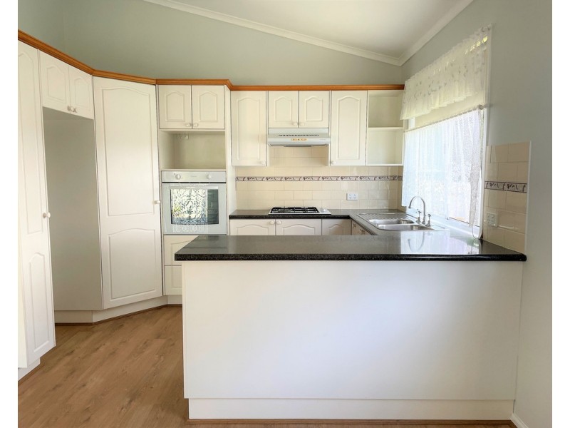 13a Tosca Drive, Gorokan NSW 2263
