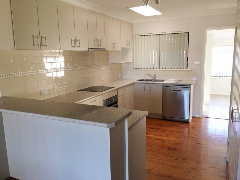 31 Jetty Avenue, Charmhaven NSW 2263