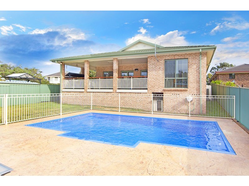 59 Elizabeth Bay Drive, Lake Munmorah NSW 2259