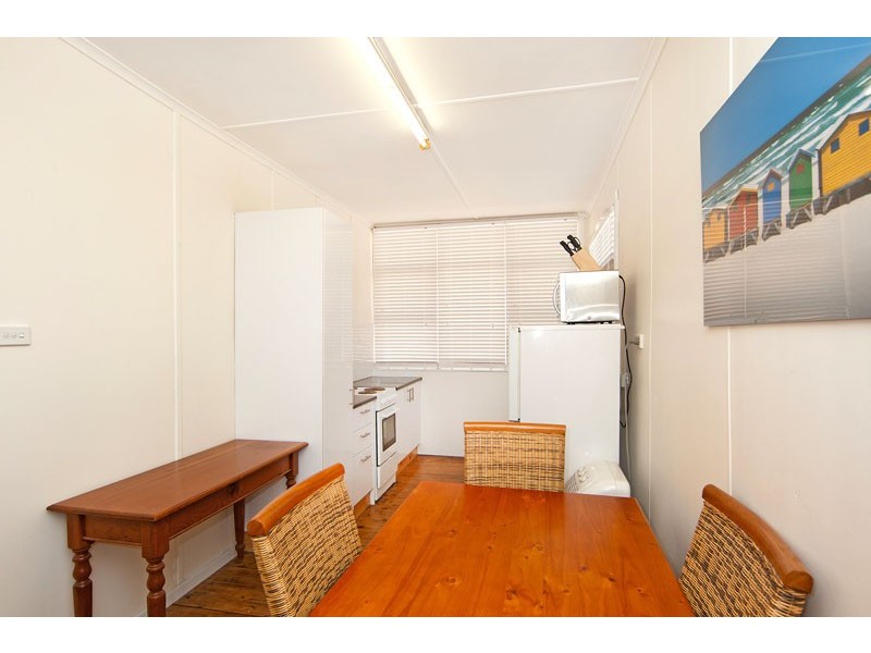 6 Barker Ave, San Remo NSW 2262