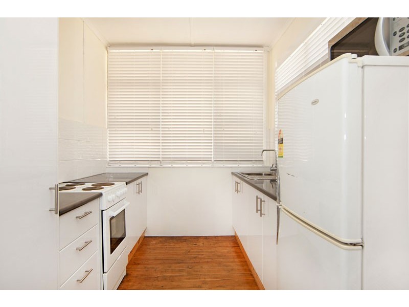 6 Barker Ave, San Remo NSW 2262