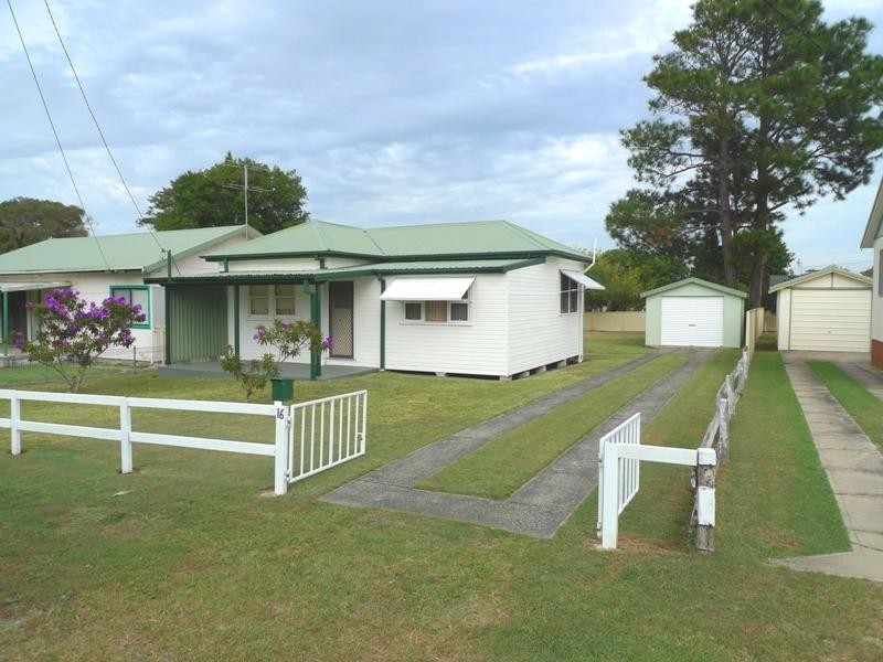 16 Victoria Avenue, Toukley NSW 2263