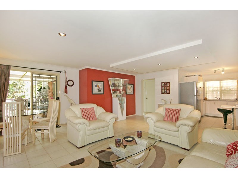 11 Winchester, Lake Munmorah NSW 2259