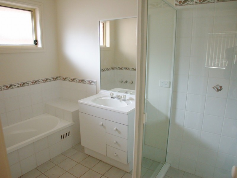 20 Manchurian Way, Wadalba NSW 2259