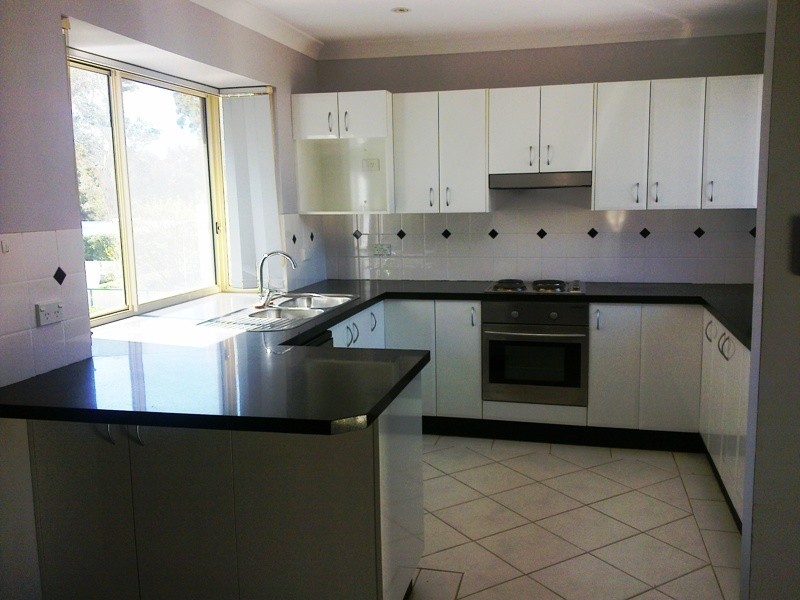 2/2-4 Lake Street, Budgewoi NSW 2262