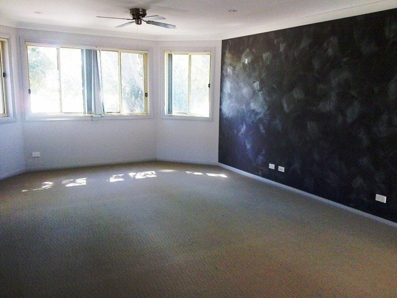 2/2-4 Lake Street, Budgewoi NSW 2262