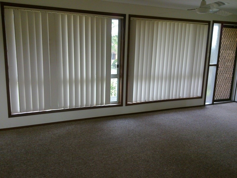 4 Morcombe Close, Gorokan NSW 2263