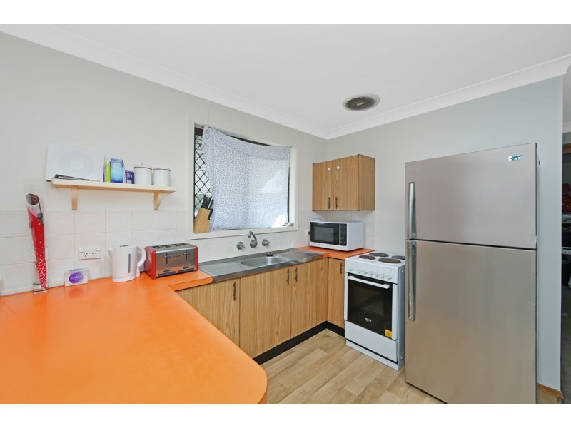 25 Ourringo Avenue, Lake Haven NSW 2263