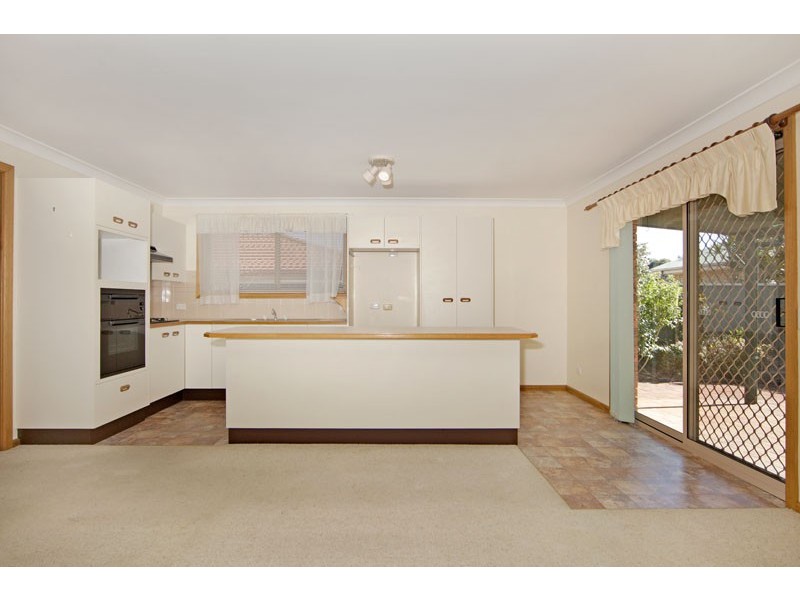 12 Bishop Street, Lake Haven NSW 2263