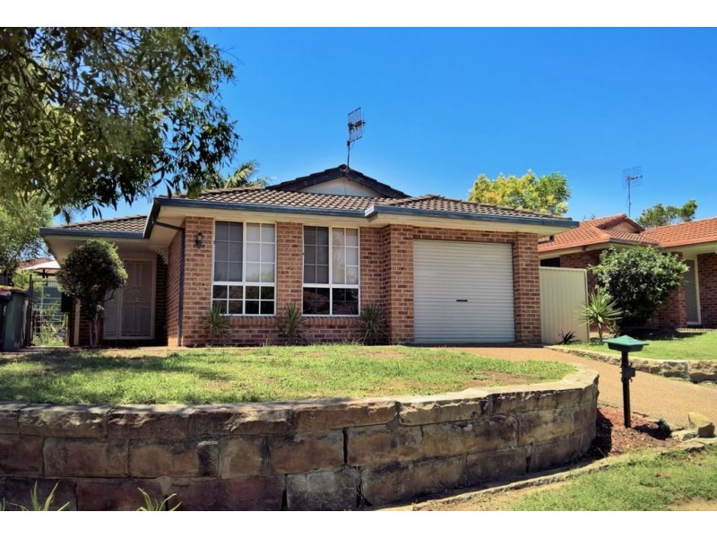 12 Amaroo Close, Blue Haven NSW 2262