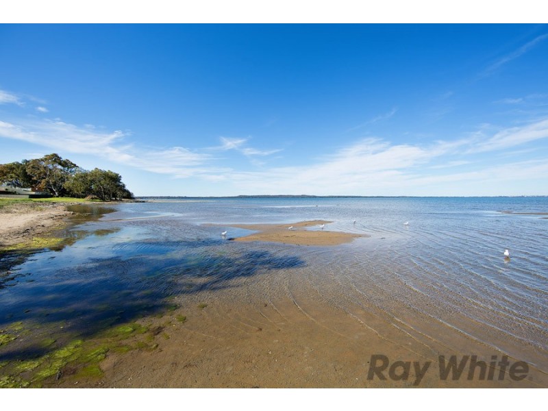 18 Balmoral Drive, Gorokan NSW 2263