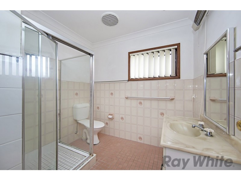 18 Balmoral Drive, Gorokan NSW 2263