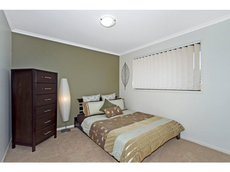 2 Barrington Drive, Woongarrah NSW 2259