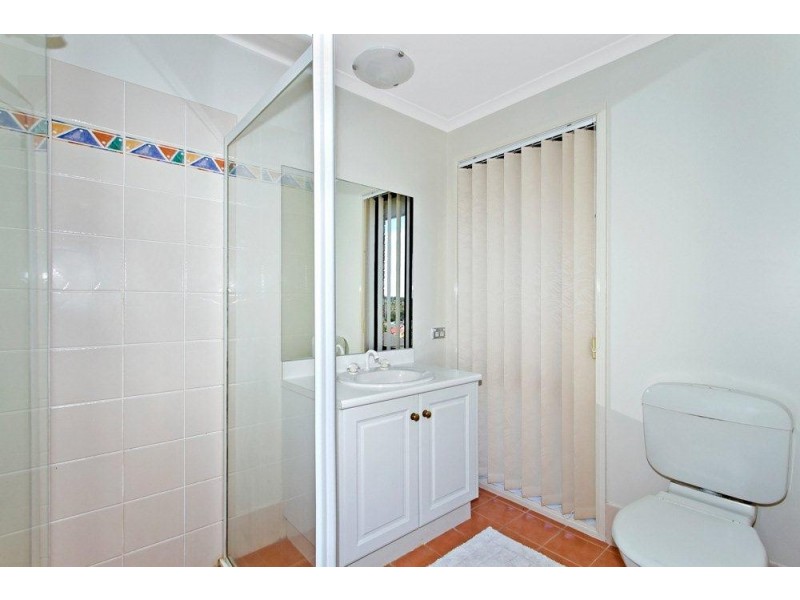 2 Barrington Drive, Woongarrah NSW 2259