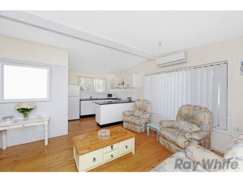 151 Budgewoi Road, Budgewoi NSW 2262