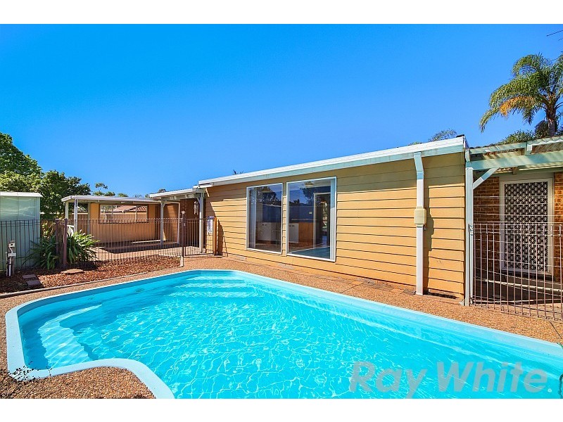 3 Emma Close, Lake Haven NSW 2263