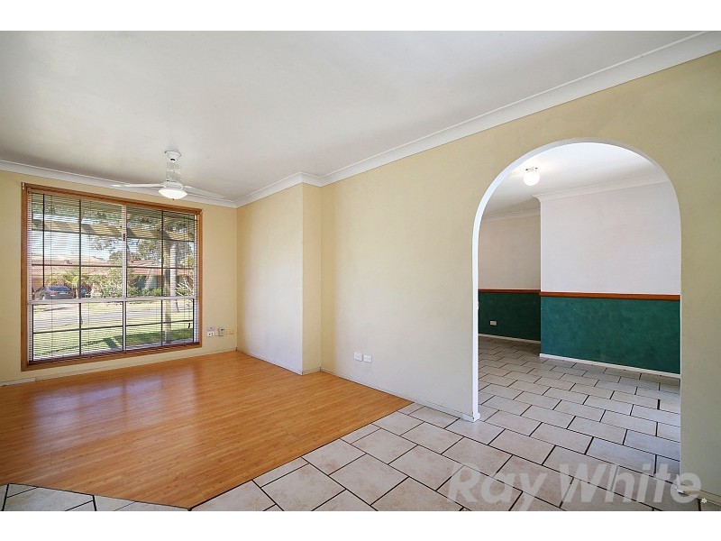 3 Emma Close, Lake Haven NSW 2263