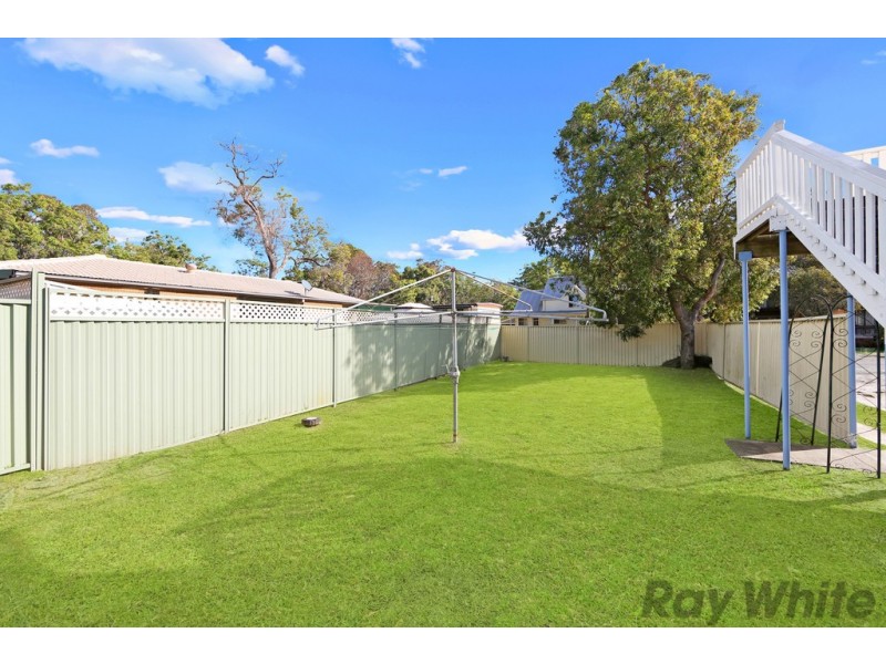 10 Famata Avenue, Blue Haven NSW 2262
