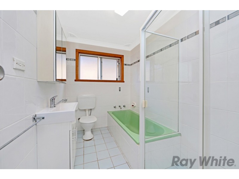 10 Famata Avenue, Blue Haven NSW 2262