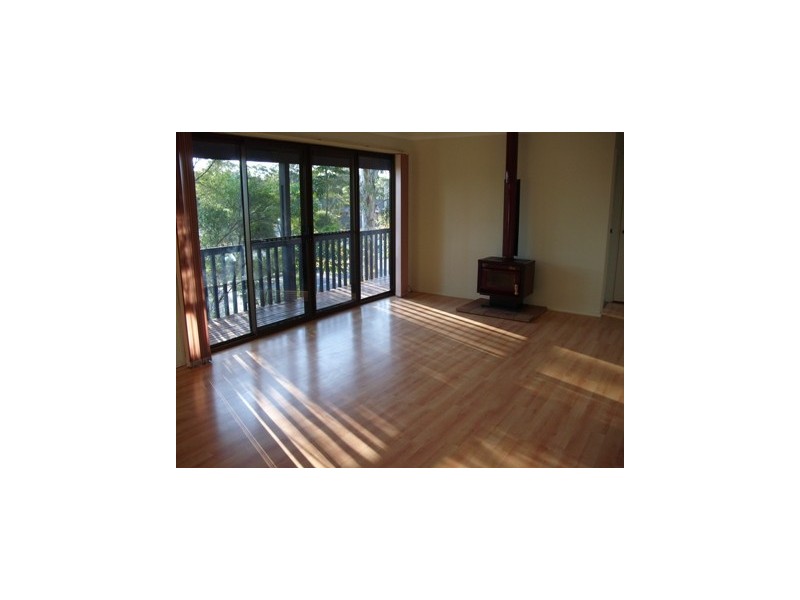 39 Goobarabah Ave, Lake Haven NSW 2263