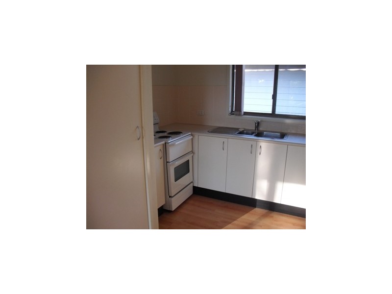 39 Goobarabah Ave, Lake Haven NSW 2263