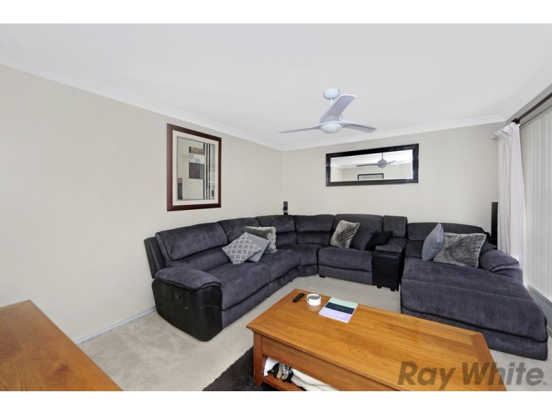 3 Grady Close, Blue Haven NSW 2262