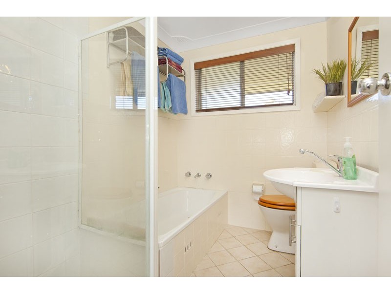 25 Grandview Parade, Gorokan NSW 2263