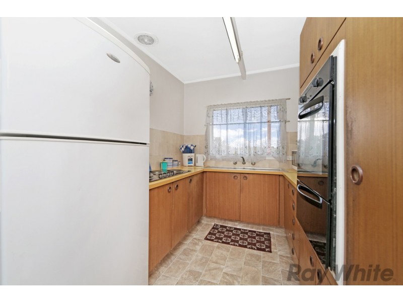 42 Kalulah Avenue, Gorokan NSW 2263