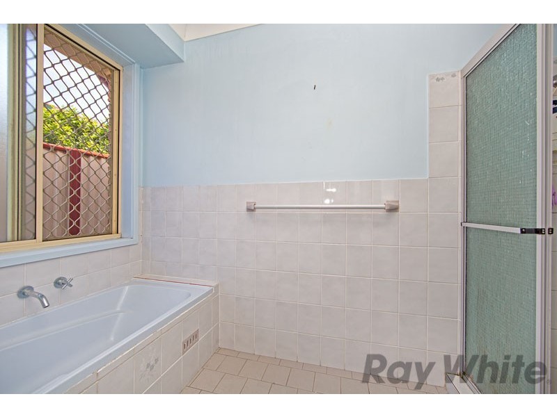 16 Keswick Drive, Lake Haven NSW 2263