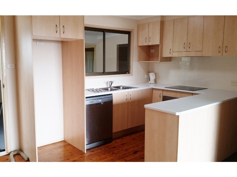 18 Woolana Ave, Budgewoi NSW 2262