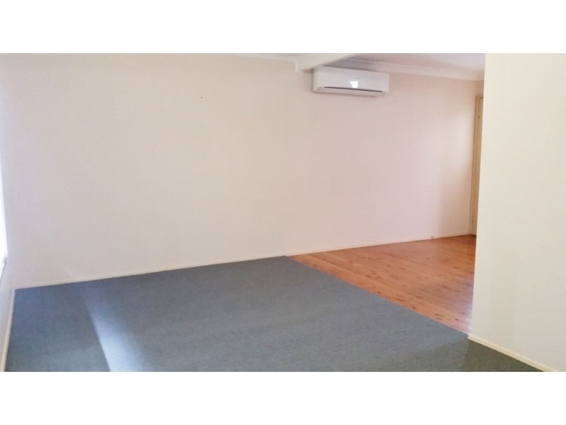 18 Woolana Ave, Budgewoi NSW 2262