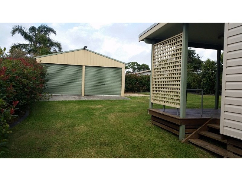 18 Woolana Ave, Budgewoi NSW 2262