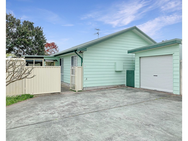 64 Ocean View Road, Gorokan NSW 2263