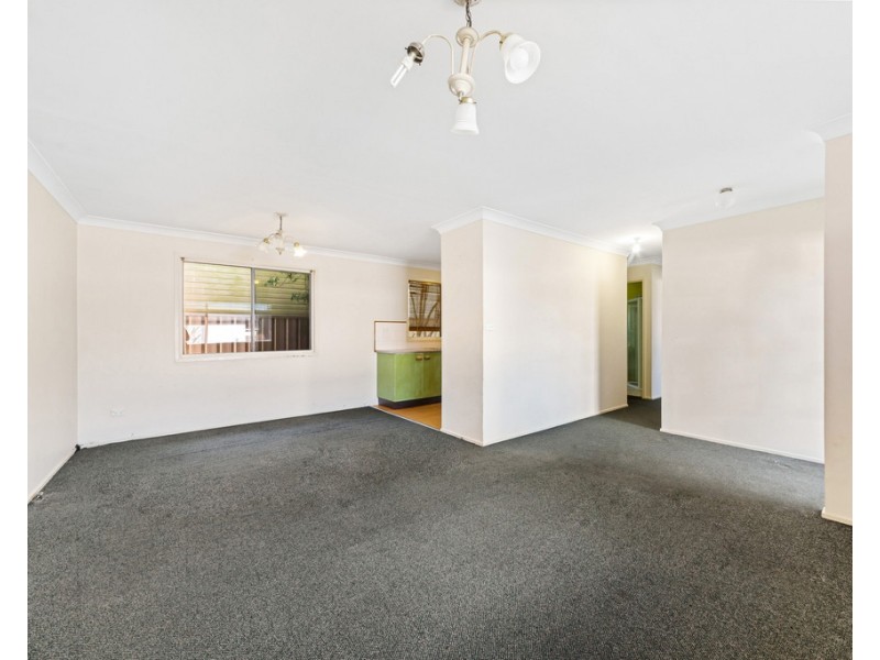 14 Laelana Avenue, Budgewoi NSW 2262