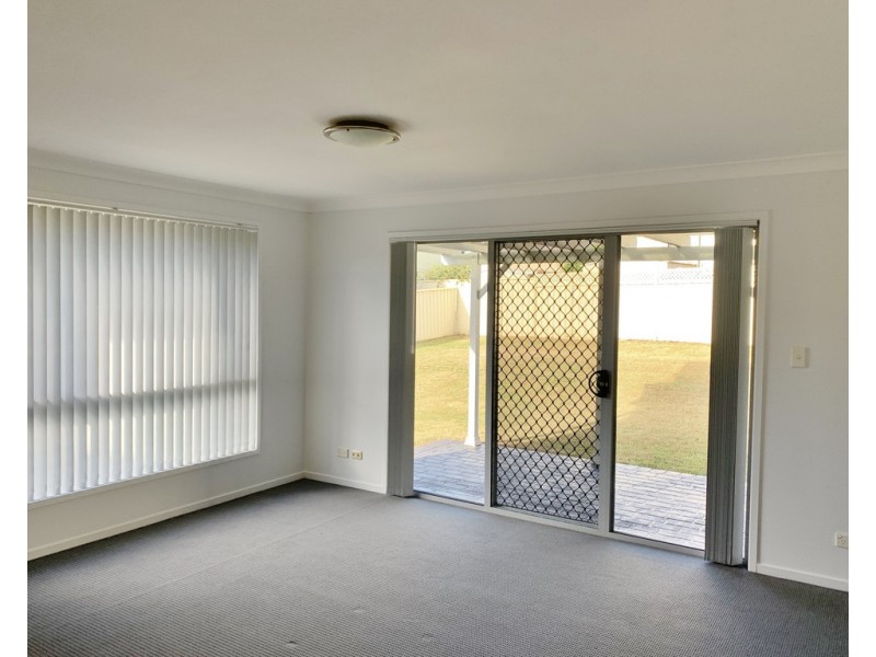 13 Landhaven Avenue, Blue Haven NSW 2262