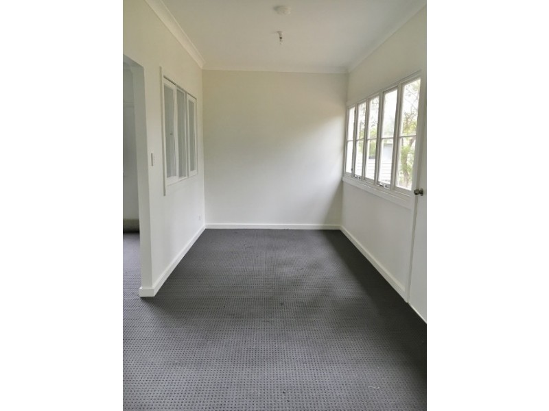 92 Main Road, Toukley NSW 2263