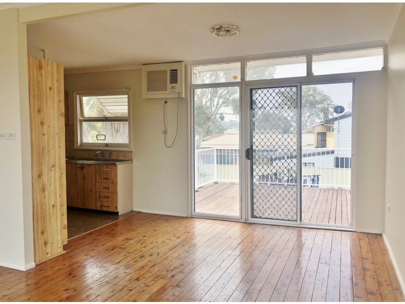 15 Marks Road, Gorokan NSW 2263