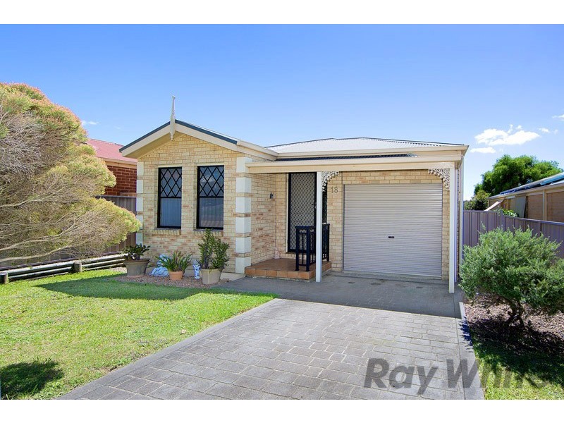 18 Winchester Drive, Lake Munmorah NSW 2259