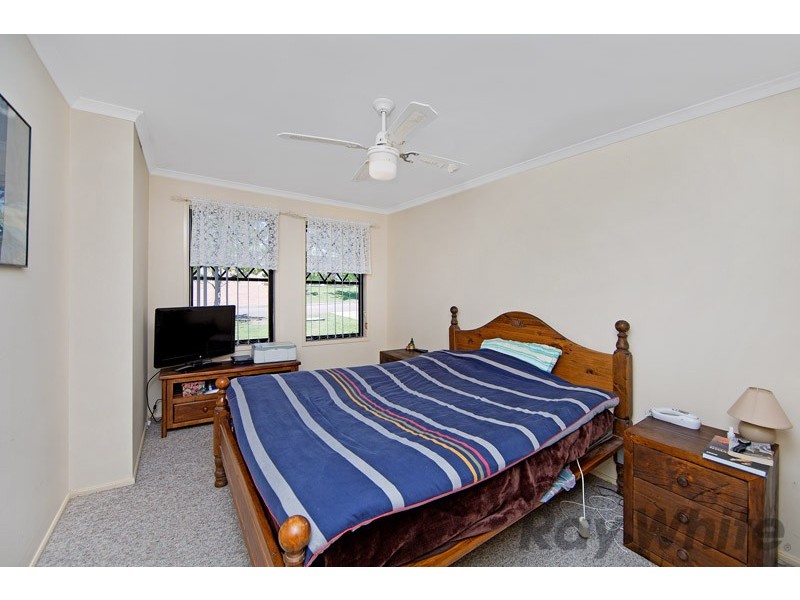 18 Winchester Drive, Lake Munmorah NSW 2259