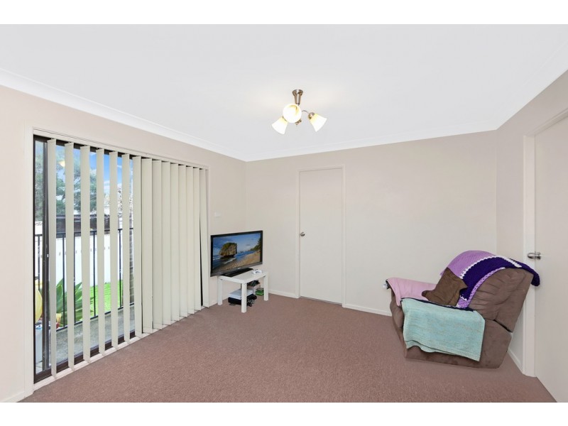 11 Penguin Road, Blue Haven NSW 2262