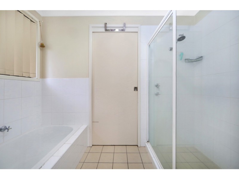 11 Penguin Road, Blue Haven NSW 2262