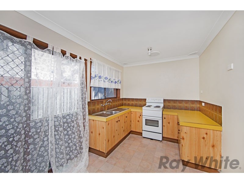 143 Wallarah Road, Gorokan NSW 2263