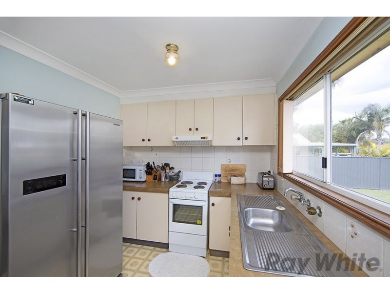 74 Pinehurst Way, Blue Haven NSW 2262
