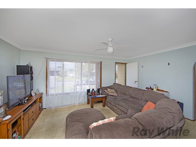 74 Pinehurst Way, Blue Haven NSW 2262