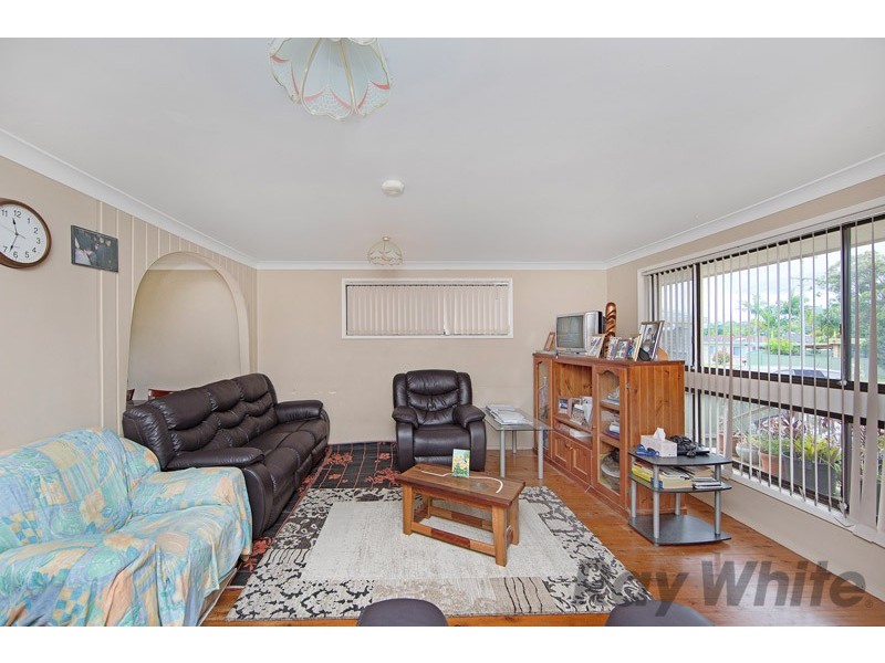4 Stephen Street, Kanwal NSW 2259